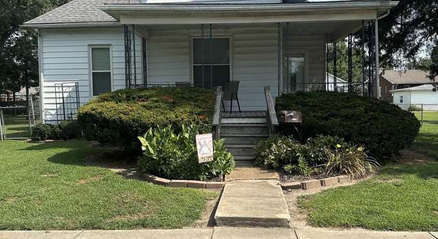 Photo of 307 W Kaskaskia St, Pinckneyville, IL 62274