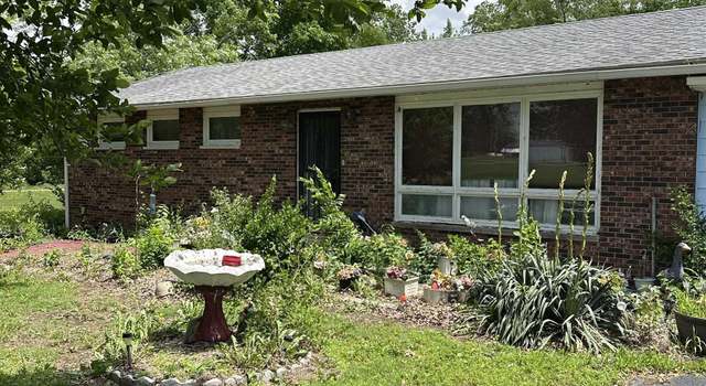 Photo of 1480 Hemlock Rd, Duquoin, IL 62832