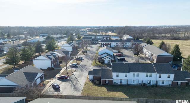 Photo of 799 Titan Ct, Chatham, IL 62629