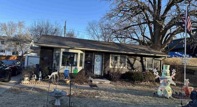 Photo of 2544 Glenn St, Bettendorf, IA 52722