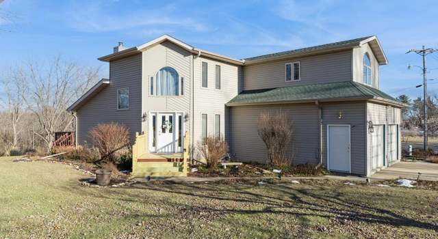 Photo of 2006 Portland Ave, Savanna, IL 61074