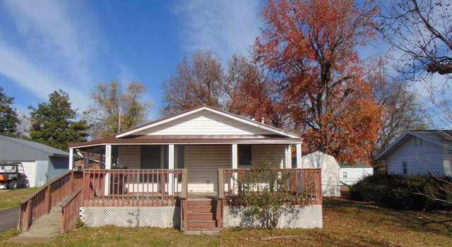 Photo of 213 W Wilson Ave, Shawneetown, IL 62984