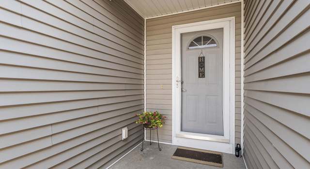 Photo of 610 Prairie Meadow Dr #610, Blue Grass, IA 52726