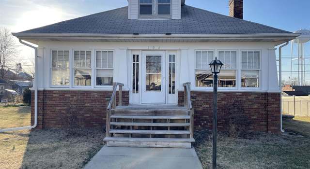 Photo of 104 S 4th St, Irvington, IL 62848