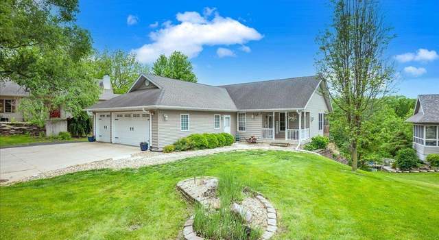 Photo of 27 Oak Point Ct, Dahinda, IL 61428