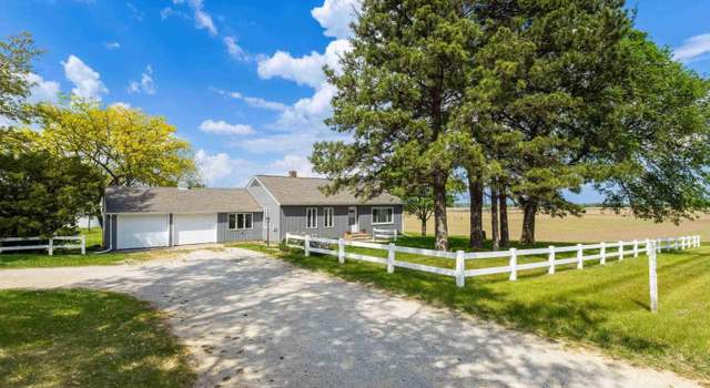 Photo of 13218 300th St, Donahue, IA 52746