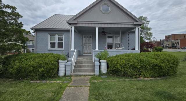 Photo of 112 W Main St, Mcleansboro, IL 62859