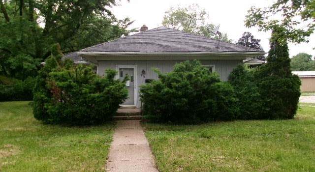 Photo of 215 N Prairie St, Lacon, IL 61540