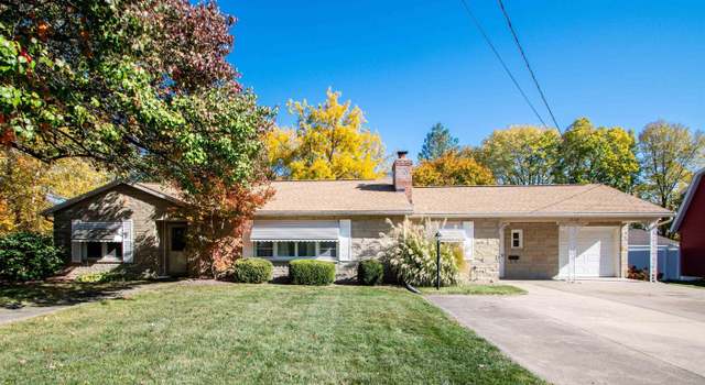 Photo of 215 Fall St, Washington, IL 61571
