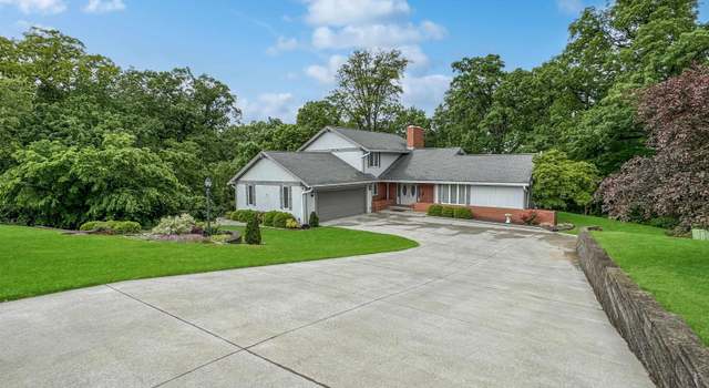 Photo of 207 Windridge Dr, Washington, IL 61571