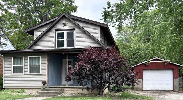 Photo of 332 South St, Pekin, IL 61554