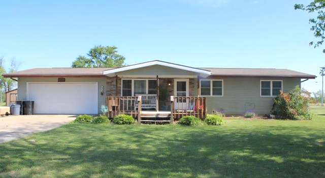 Photo of 16338 E Red Maple Ln, Lewistown, IL 61542