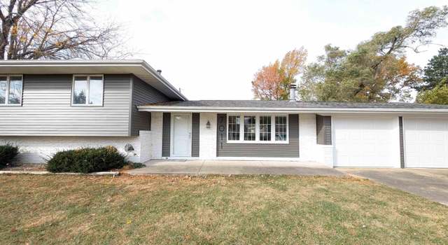 Photo of 7011 Kerwood Dr, Peoria, IL 61614