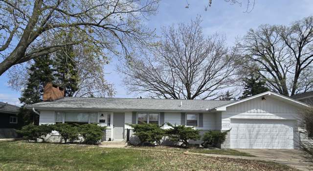 Photo of 6404 N Imperial Dr, Peoria, IL 61614