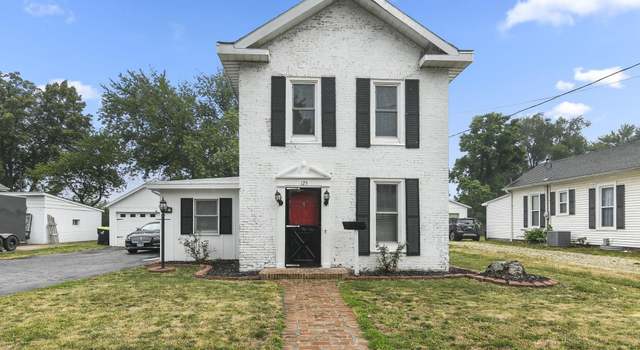 Photo of 125 Richards St, Jacksonville, IL 62650