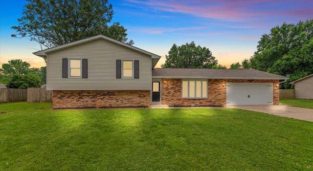 Photo of 27 Twilight Ln, Springfield, IL 62712