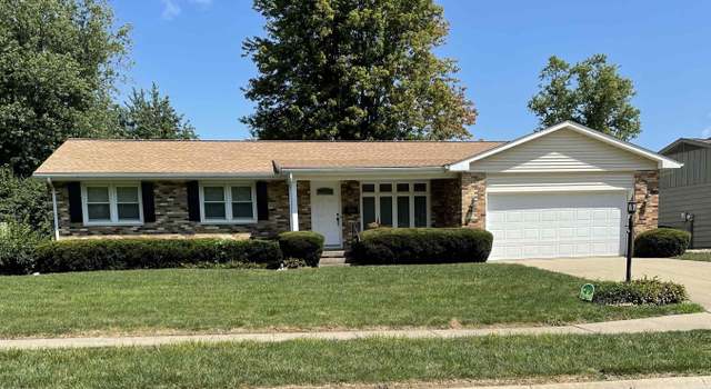 Photo of 606 Yorkshire Dr, Washington, IL 61571