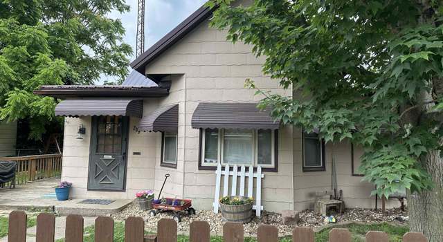 Photo of 205 Election St, Benton, IL 62812
