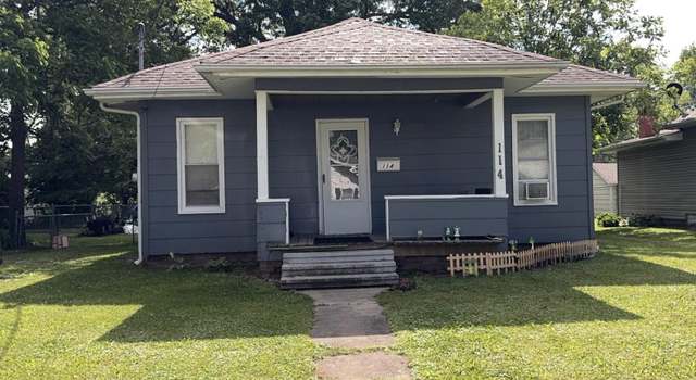 Photo of 114 S 9th St, Benton, IL 62812