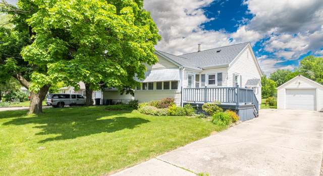 Photo of 110 Loren St, Washington, IL 61571
