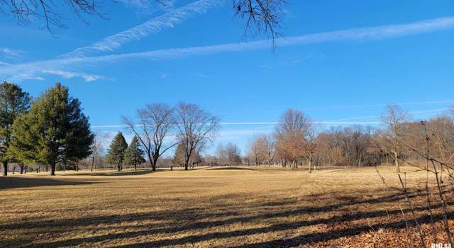 Photo of 4 Bay Hill Dr, Coal Valley, IL 61240
