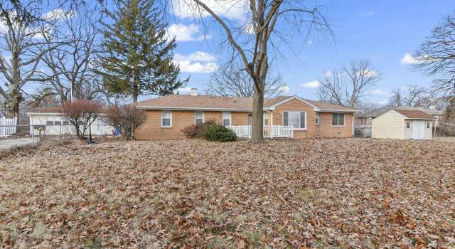 Photo of 702 W Pershing Rd, Decatur, IL 62526