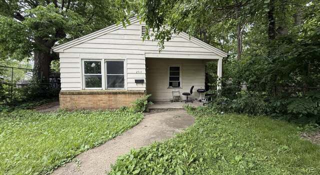 Photo of 2514 W Latrobe St, Peoria, IL 61605