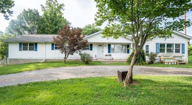Photo of 17000 Log Cabin Rd, Marion, IL 62959