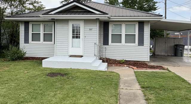 Photo of 207 E North St, Colchester, IL 62326