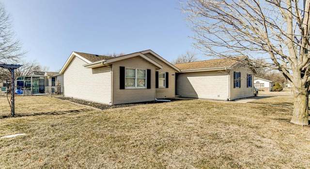 Photo of 3000 Twin Lakes Dr, Springfield, IL 62702