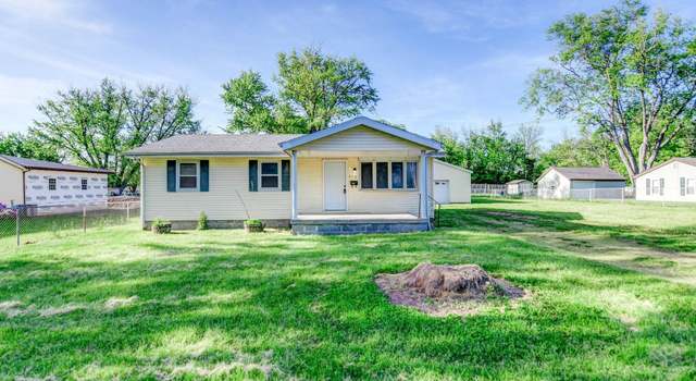 Photo of 372 E Hillshire Rd, Decatur, IL 62521