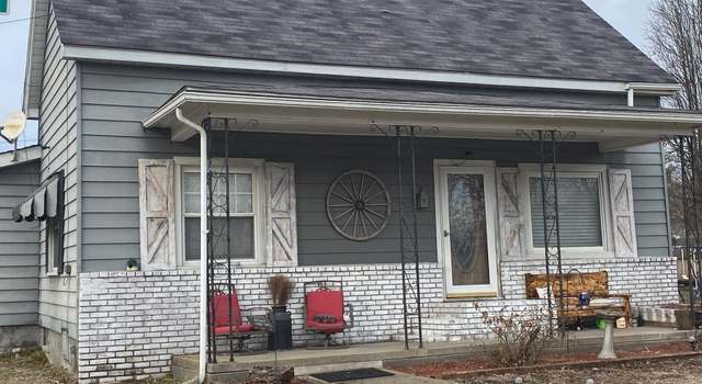 Photo of 214 W Washington St, Carrier Mills, IL 62917