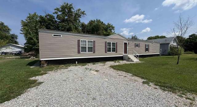 Photo of 405 Middleton St, Iuka, IL 62849