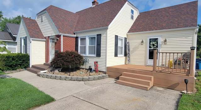 Photo of 123 E Washington St, Flora, IL 62839