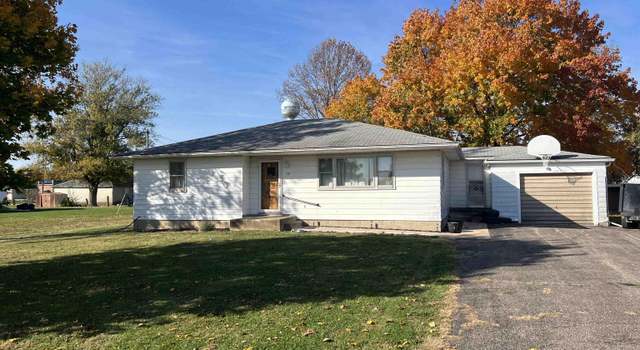 Photo of 150 N Brock St, Smithfield, IL 61477