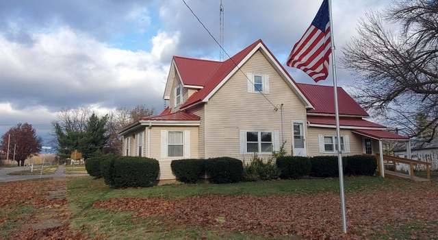 Photo of 450 N Main St, Chandlerville, IL 62627