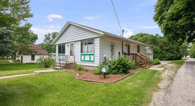 Photo of 405 E Henry St, Cambridge, IL 61238