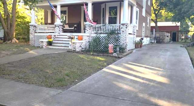 Photo of 697 N Crafford St, Bushnell, IL 61422
