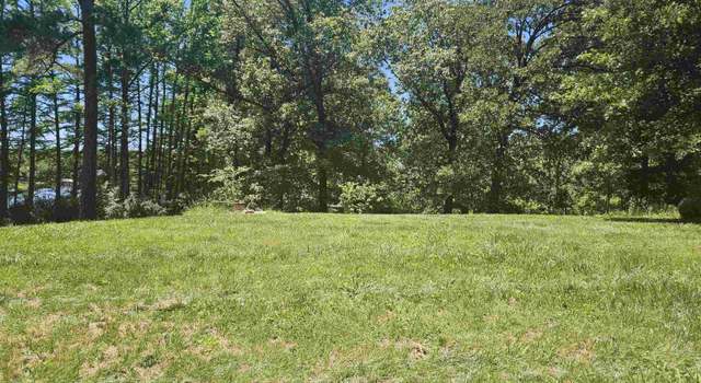 Photo of 13815 Robin Rd, Benton, IL 62812