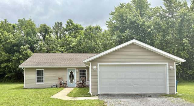 Photo of 112 Townhouse Dr, Carterville, IL 62918