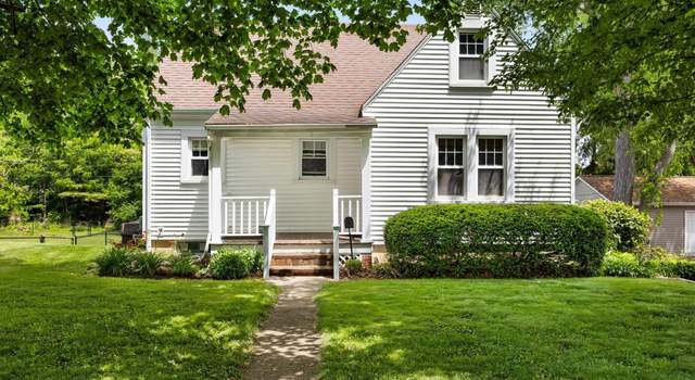 Photo of 1017 Miller St, Washington, IL 61571