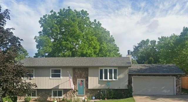 Photo of 1824 Winding Hill Rd, Davenport, IA 52807