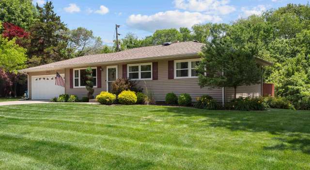 Photo of 1711 E 4th St, Coal Valley, IL 61240