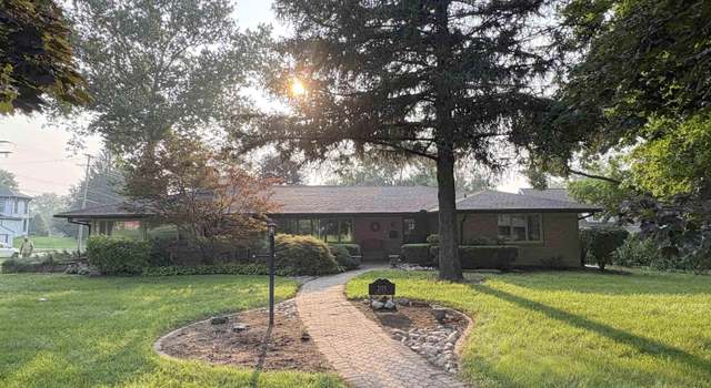 Photo of 205 N Ida St, Lacon, IL 61540