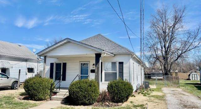 Photo of 922 N Noble St, Virden, IL 62690