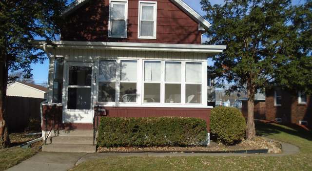 Photo of 2308 W High St, Davenport, IA 52804