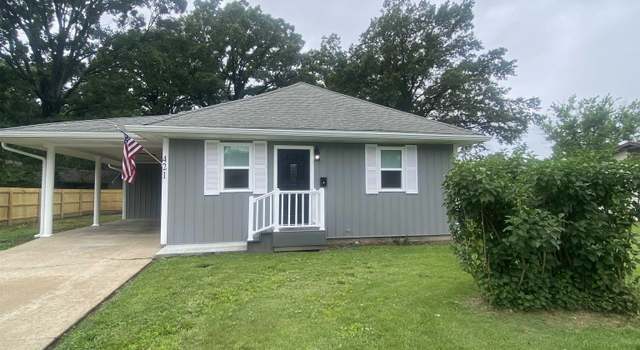 Photo of 421 N 10th St, Benton, IL 62812