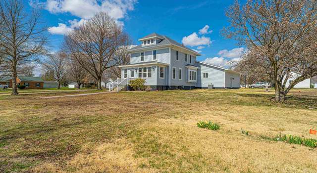 Photo of 208 Olive St, Emden, IL 62635