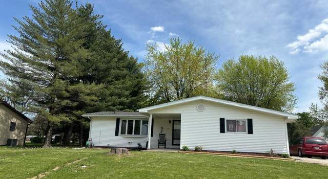 Photo of 406 School St, Morrisonville, IL 62546
