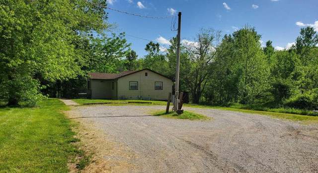 Photo of 259 Warren Rd, Carbondale, IL 62901